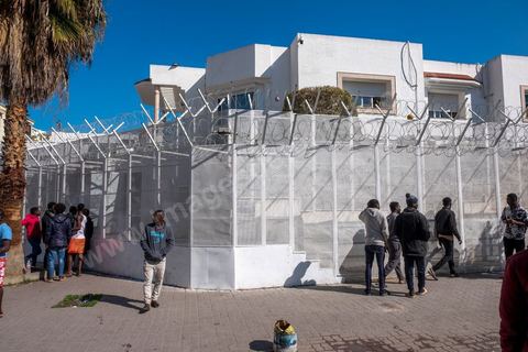 22 February 2024: in front of the offices of the IOM (International Organisation for Migrants) in the heart of the Berges du Lac business district in Tunis, almost 500 migrants are camped out here awaiting expatriation to their countries of origin.