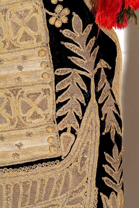 Costumes traditionnels et textiles tunisiens - Collection Lalla Hadria Museum - Djerba Explore