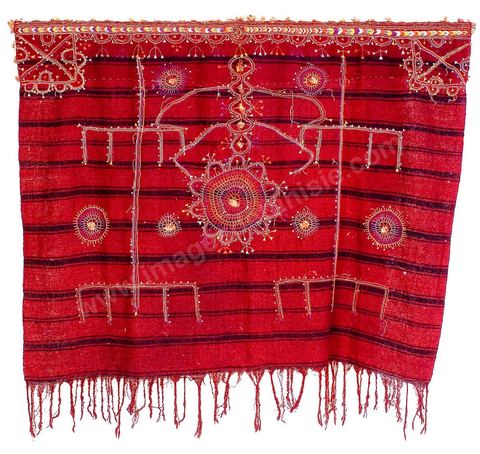 Costumes traditionnels et textiles tunisiens - Collection Lalla Hadria Museum - Djerba Explore
