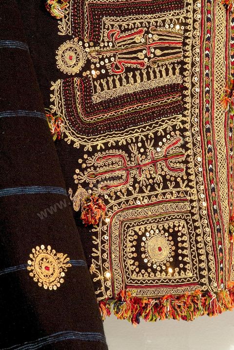 Costumes traditionnels et textiles tunisiens - Collection Lalla Hadria Museum - Djerba Explore