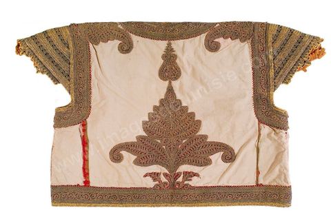Costumes traditionnels et textiles tunisiens - Collection Lalla Hadria Museum - Djerba Explore