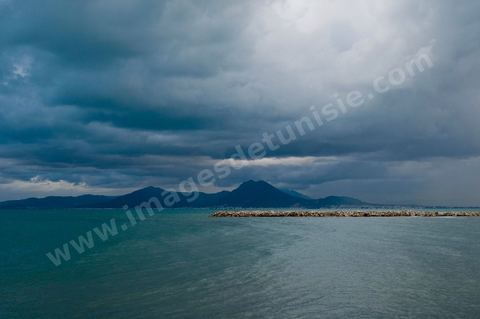 Le Golfe de Carthage et le Djebel Boukornine