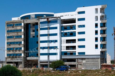 Chantier de construction immobilier à la zone urbaine nord de Tunis