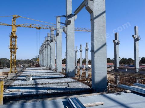 Chantier de construction de l'usine TIPAP à Sfax