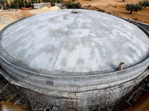 Chantier de construction de deux citernes d'eau dans la région de Sfax