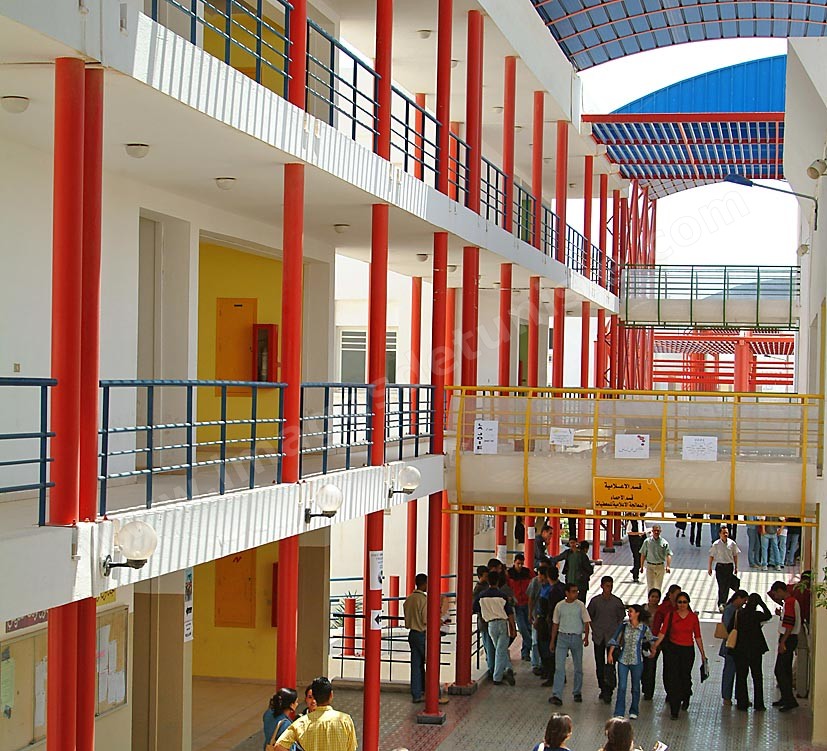 Université de l'ISET de Sfax _ Institut des Sciences économiques et techniques