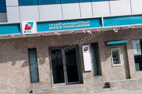 Agence bancaire de la Banque Tuniso - Libyenne BTL à son siège sur l'avenue Kherreddine Pacha à Tunis