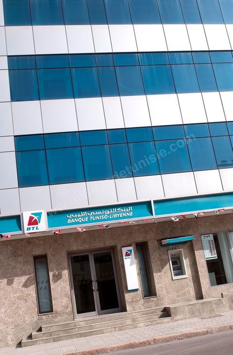 Agence bancaire de la Banque Tuniso - Libyenne BTL à son siège sur l'avenue Kherreddine Pacha à Tunis