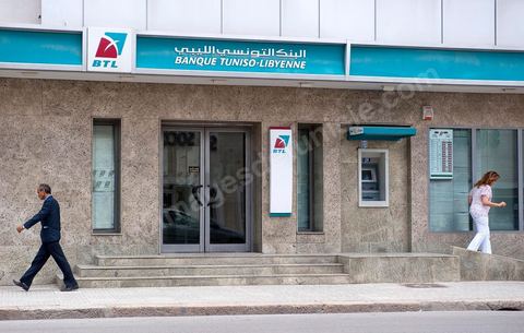 Agence bancaire de la Banque Tuniso - Libyenne BTL à son siège sur l'avenue Kherreddine Pacha à Tunis
