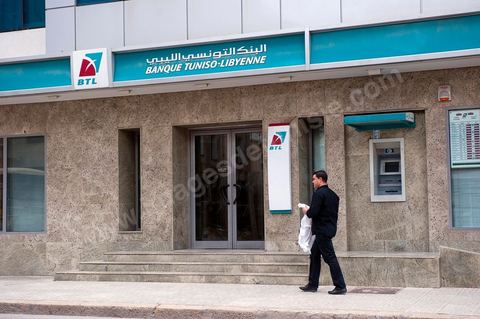 Agence bancaire de la Banque Tuniso - Libyenne BTL à son siège sur l'avenue Kherreddine Pacha à Tunis