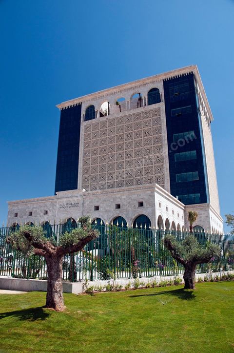 Siège social de la nouvelle Banque islamique la Banque Zitouna du groupe Princess El Materi à Tunis