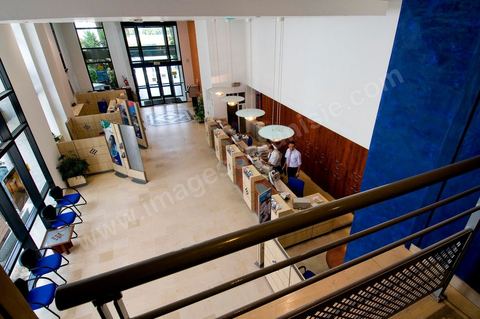 Agence bancaire de la BIAT - Banque Internationale Arabe de Tunisie - Avenue Mohamed V à Tunis