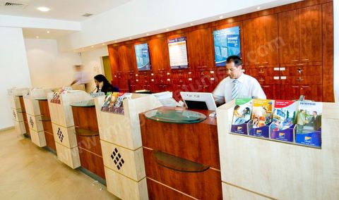 Agence bancaire de la BIAT - Banque Internationale Arabe de Tunisie - Avenue Mohamed V à Tunis