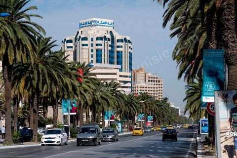 Avenue Mohamed V au centre de Tunis