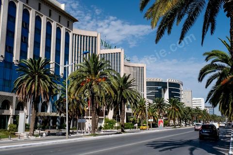 Avenue Mohamed V au centre de Tunis