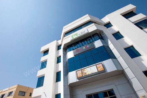 Façade de l'entreprise de téléopérateurs Pro2C à Tunis Charguia II. Call center