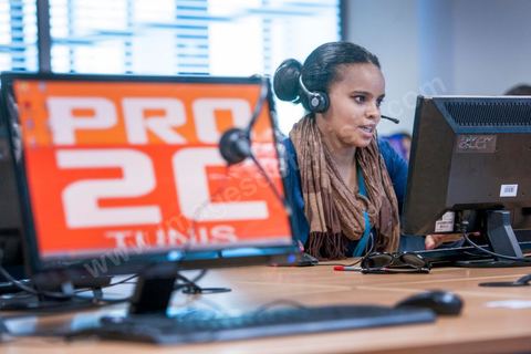 Salle avec téléopérateurs de la société Pro2C à Tunis Charguia II. Call center