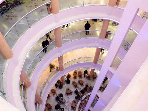 Centre commercial Le Claridge sur l'avennue Habib Bourguiba au coeur de Tunis