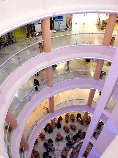 Centre commercial Le Claridge sur l'avennue Habib Bourguiba au coeur de Tunis