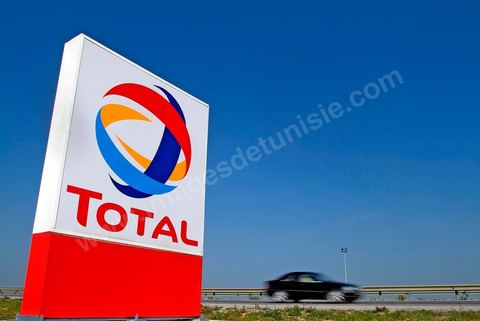 Stations service de Total en Tunisie, atelier de réparation et pompes à essence