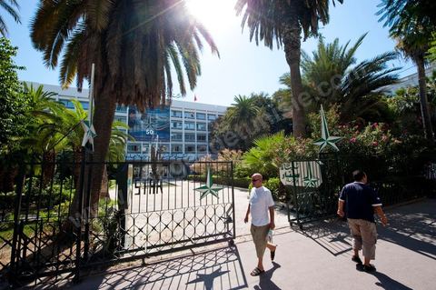 Siège social de Star Assurances avenue de Paris à à Tunis
