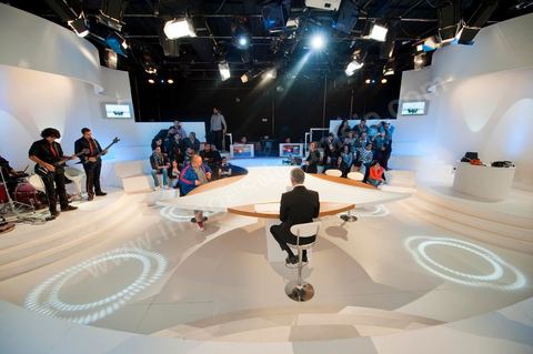 Plateau de l'émission Ness Nesma de Nesma TV la télé du Grand Maghreb