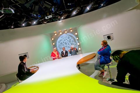 Plateau et coulisses de l'émission Ness Nesma de Nesma TV la télé du Grand Maghreb