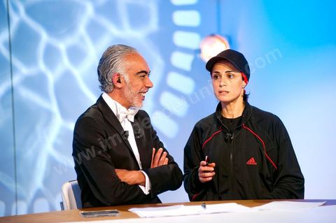 L’animateur Tunisien Fawez Ben Tmessek et Anissa Poussette pendant l'émission Ness Nesma de Nesma TV la télé du Grand Maghreb