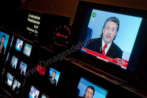 Nabil Karoui sur les écrans de la Régie prod de l'émission Ness Nesma de Nesma TV la télé du Grand Maghreb