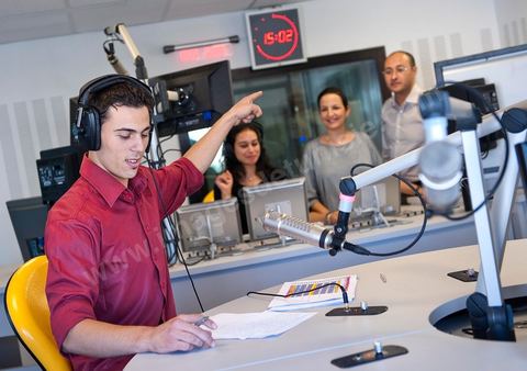 Studio de la nouvelle radio tunisienne privée Shem's aux berges du Lac de Tunis