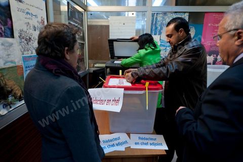 13 janvier au journal quotidien La Presse, les journalistes décident d'organiser un vote interne pour élire leur rédacteur en chef, leur rédacteur en chef adjoint et les 5 membres du comité de rédaction, cela ne réponse aux nominations imposés par le Premier Ministre le week end dernier.