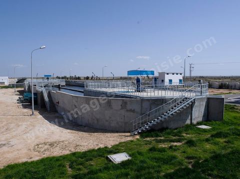 Station d'épuration et de traitement des eaux près de Mareth dans le sud-est