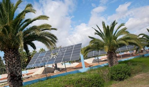 Installation de panneaux solaires à la CITET Centre International des technologies de l'environnement de Tunis à Tunis