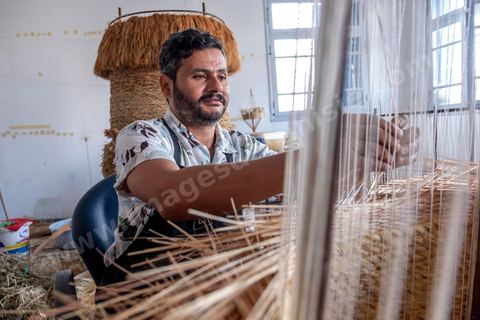 Dans l'atelier de l'artiste gabésien Mohamed Amine Hamouda