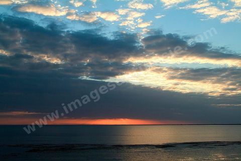 Coucher de soleil sur la mer à Guellala - ile de djerba