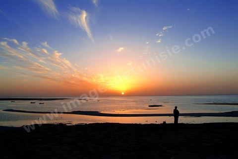 Coucher de soleil sur la mer à Guellala - ile de djerba