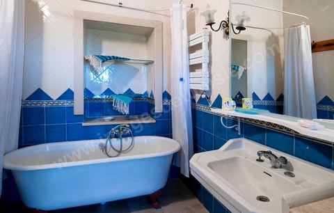 Chambre de la maison d'hôte Dar Chennoufi dans la campagne face à la ville du Kef.