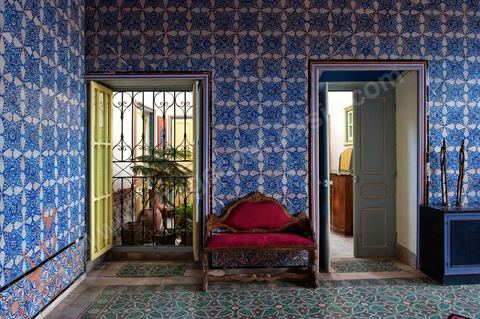 La Chambre Bleue B&B Bed and Breakfast dans la Maison de Marouane et Sondos Ben Milled dans la medina de Tunis