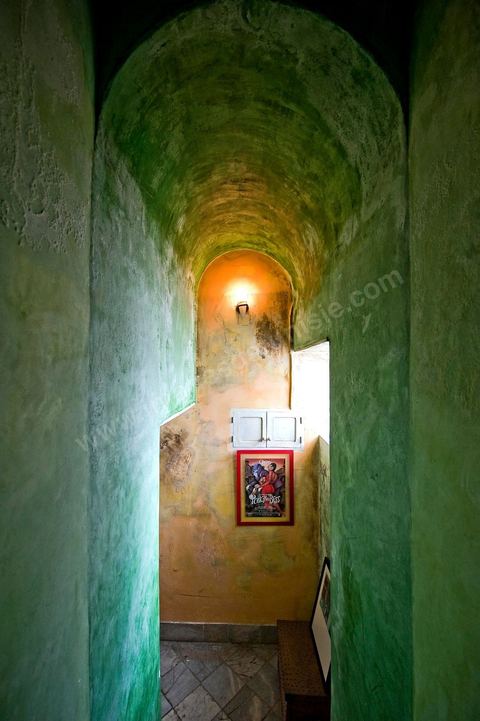 Escalier dans la Maison de Marouane et Sondos Ben Milled dans la medina de Tunis