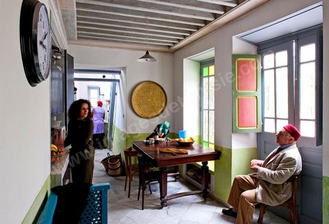 Salle à manger et cuisine dans la Maison de Marouane et Sondos Ben Milled dans la medina de Tunis
