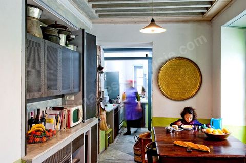 Salle à manger et cuisine dans la Maison de Marouane et Sondos Ben Milled dans la medina de Tunis