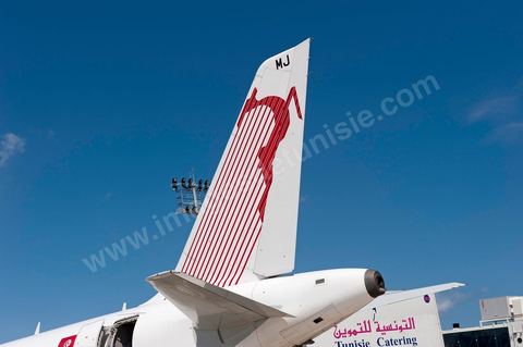 Avion de Tunisair sur le tarmac de l'Aéroport international d'Enfidha Zine El Abidine Ben Ali