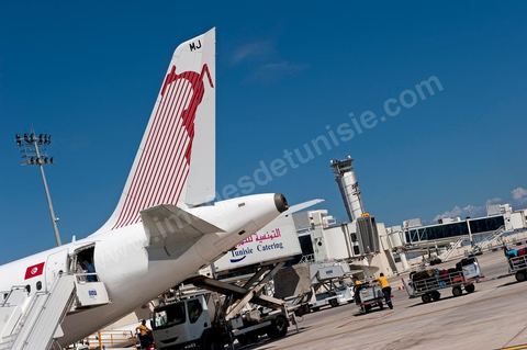 Avion de Tunisair sur le tarmac de l'Aéroport international d'Enfidha Zine El Abidine Ben Ali