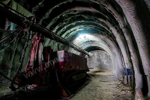 25 avril 2014 : Visite du chantier du Réseau Ferroviaire Rapide de Tunis (RFR) à Tunis. Projet financé par l'état tunisien, l'AFD, la BEI, la KfW et l'UE. Visite conjointe de Laurent Fabius, Ministre des Affaires Etrangères français et de son homologue allemand Frank-Walter Steinmeier à Tunis.