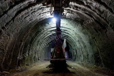 25 avril 2014 : Visite du chantier du Réseau Ferroviaire Rapide de Tunis (RFR) à Tunis. Projet financé par l'état tunisien, l'AFD, la BEI, la KfW et l'UE. Visite conjointe de Laurent Fabius, Ministre des Affaires Etrangères français et de son homologue allemand Frank-Walter Steinmeier à Tunis.