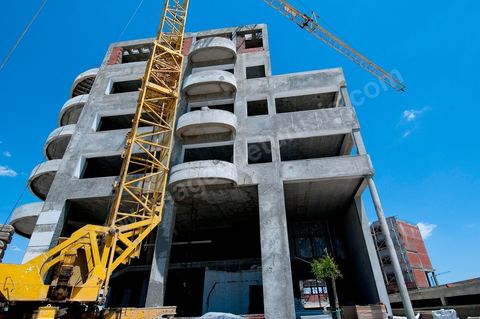 Immeuble résidentiel dans la nouvelle zone d'extension des Begres du Lac à Tunis