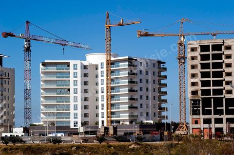 Constructions immobilières immeubles d'habitations et de bureaux aux berges du Lac Nord II - BTP - urbanisme et immobilier