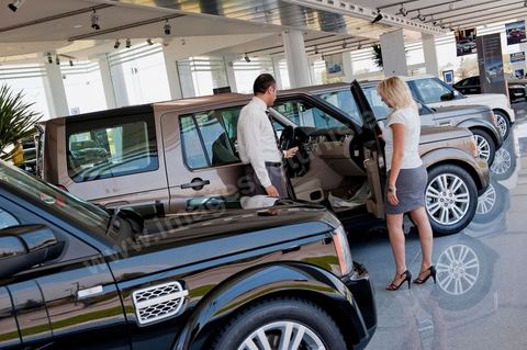 Show Room Jaguar et Land Rover aux quartiers des Affaires des Berges du Lac de Tunis