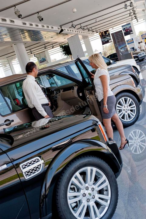 Show Room Jaguar et Land Rover aux quartiers des Affaires des Berges du Lac de Tunis