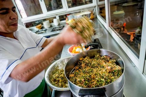 préparation riz djerbien - Restaurant Sofra - Houmt Souk